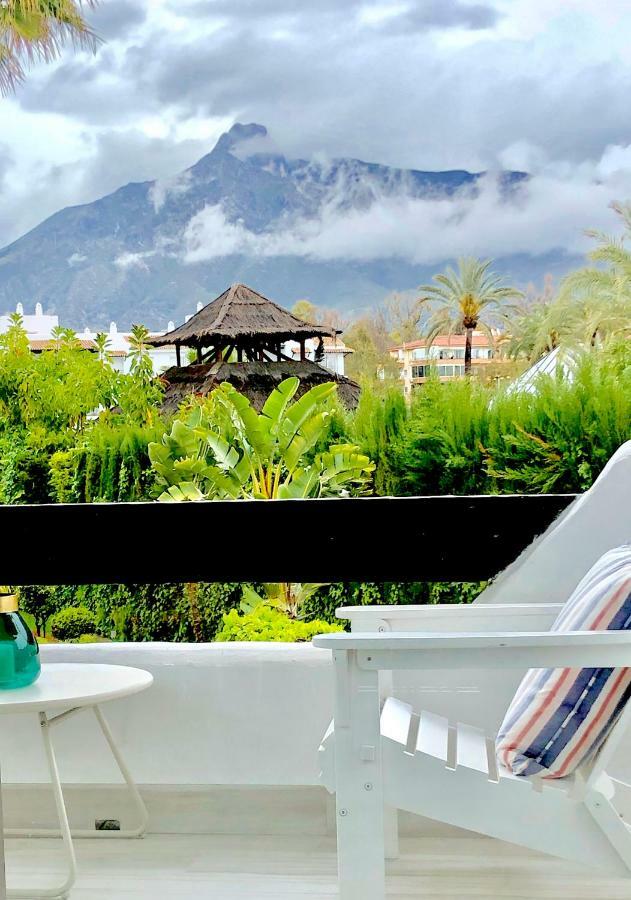 Luxury Apartment In La Isla, Walking Distance To Puerto Banus Marbella Exterior foto